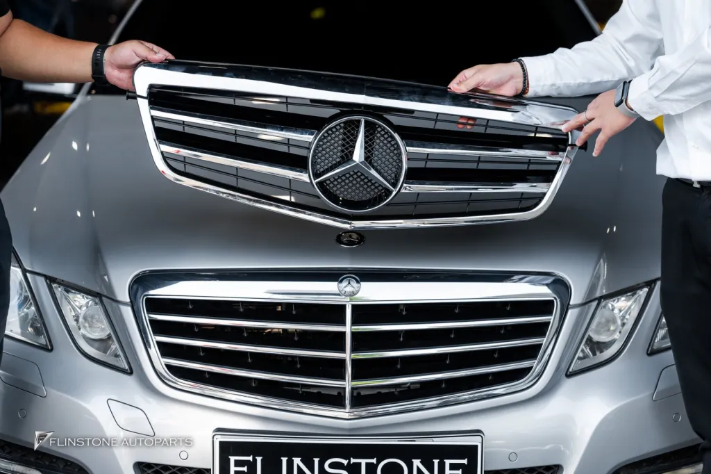 Mercedes Benz W212 กระจัง
