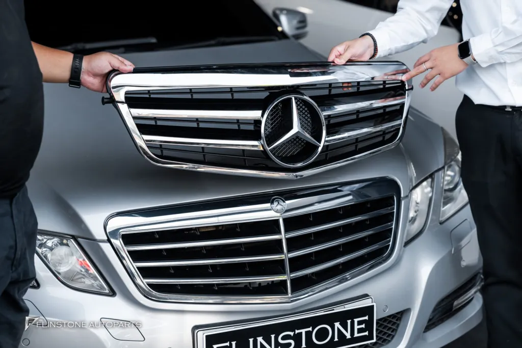 Mercedes Benz W212 กระจัง