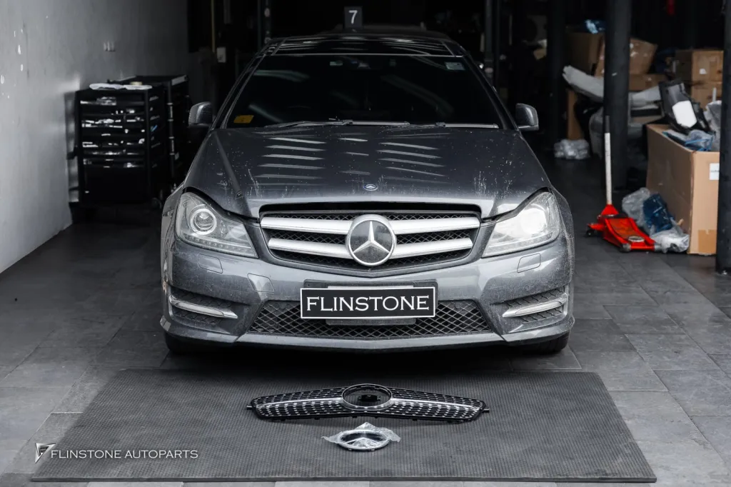 Mercedes Benz กระจัง