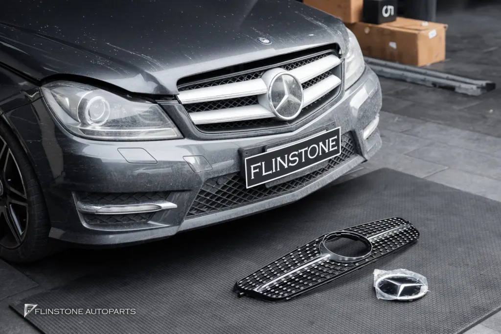 Mercedes Benz กระจัง