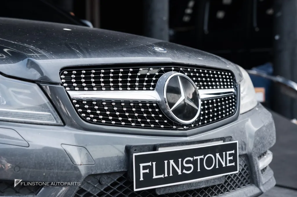 Mercedes Benz กระจัง