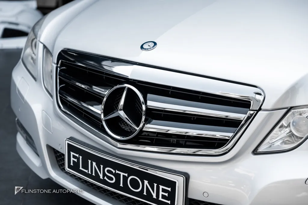 Mercedes Benz W212 กระจัง