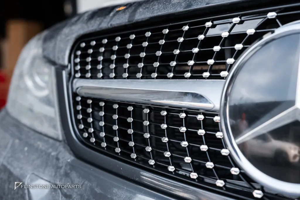 Mercedes Benz กระจัง