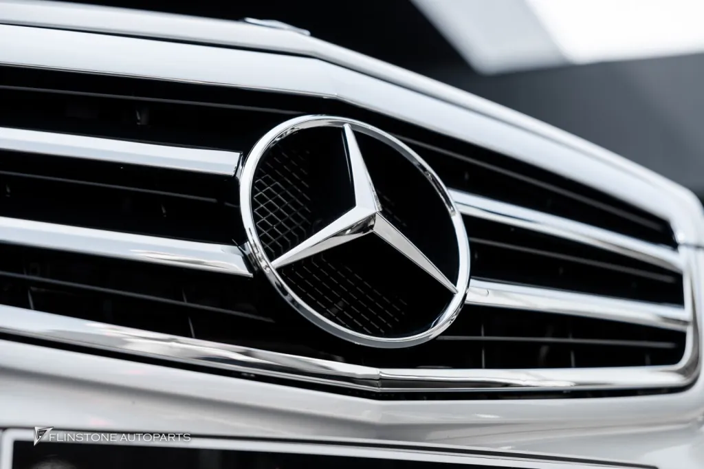 Mercedes Benz W212 กระจัง
