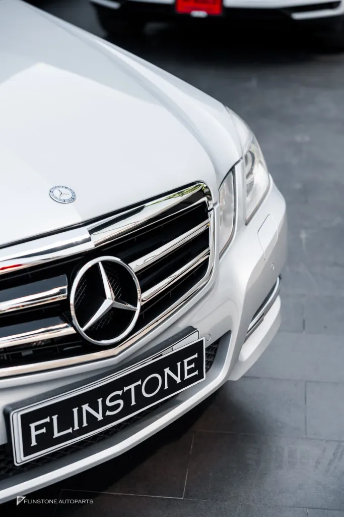 Mercedes Benz W212 กระจัง