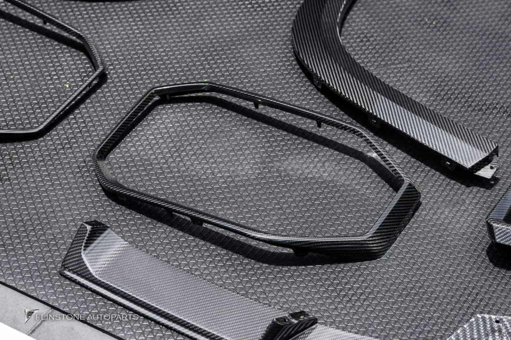 BMW XM ชุดพาร์ทคาร์บอนรอบคัน Usus