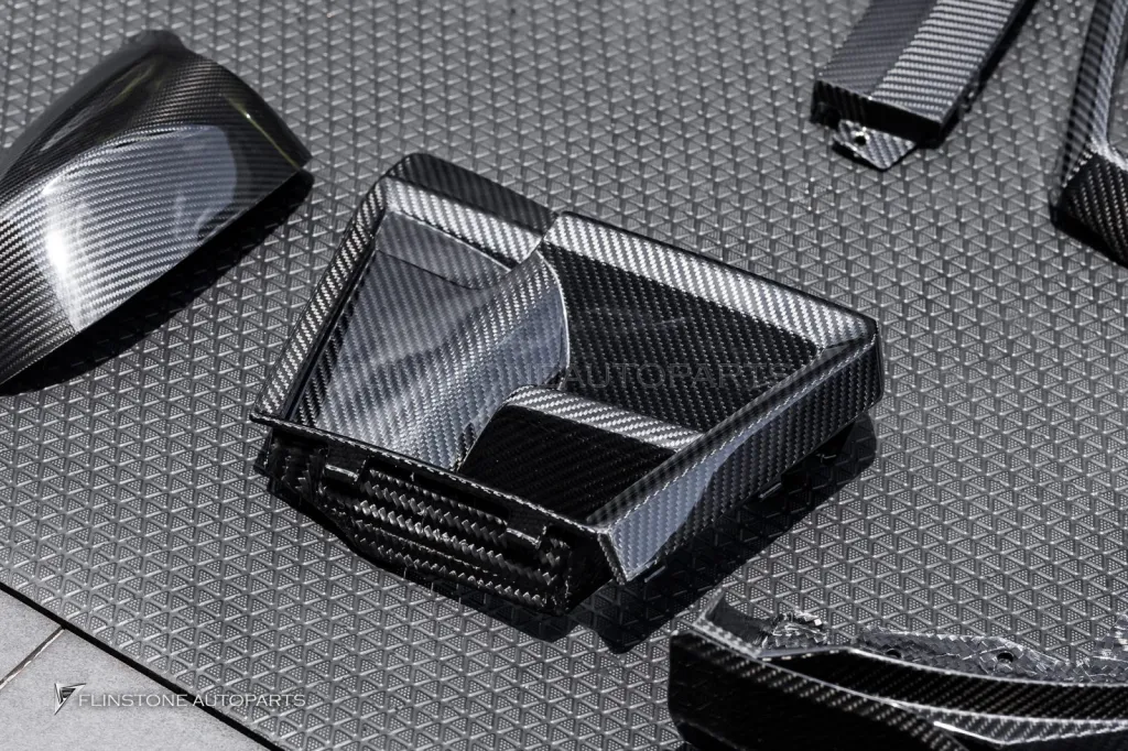 BMW XM ชุดพาร์ทคาร์บอนรอบคัน Usus