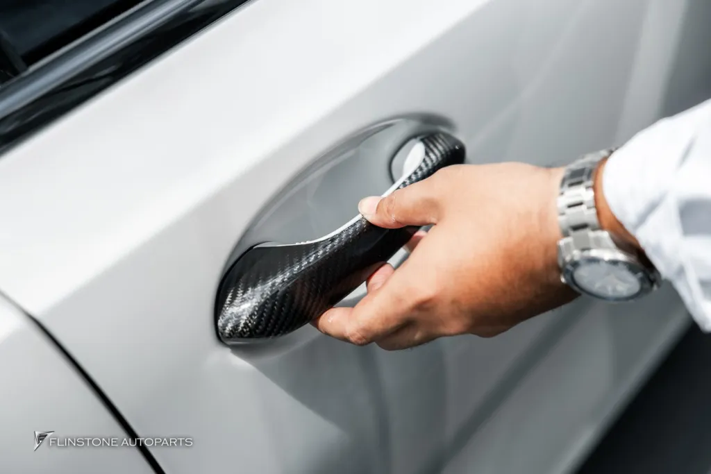 BMW G20 มือจับคาร์บอน