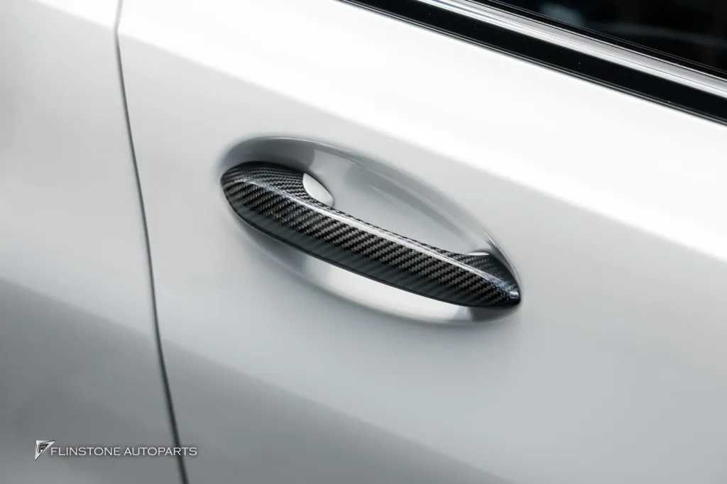 BMW G20 มือจับคาร์บอน