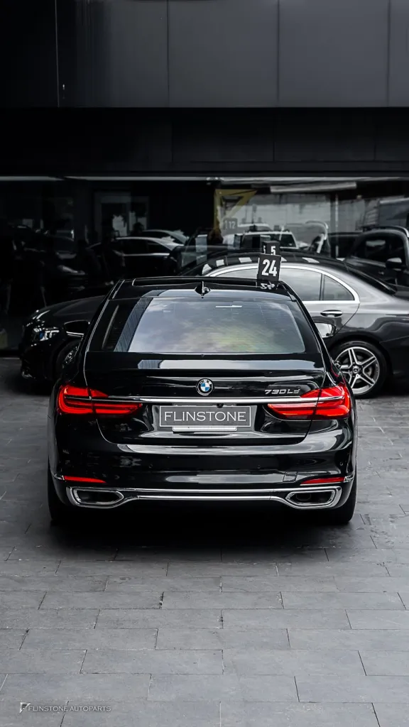 BMW 730LD สปอยเลอร์หลัง