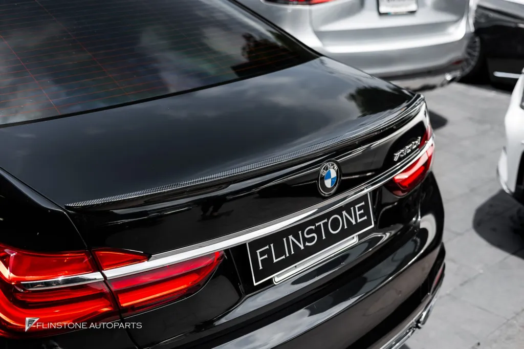 BMW 730LD สปอยเลอร์หลัง