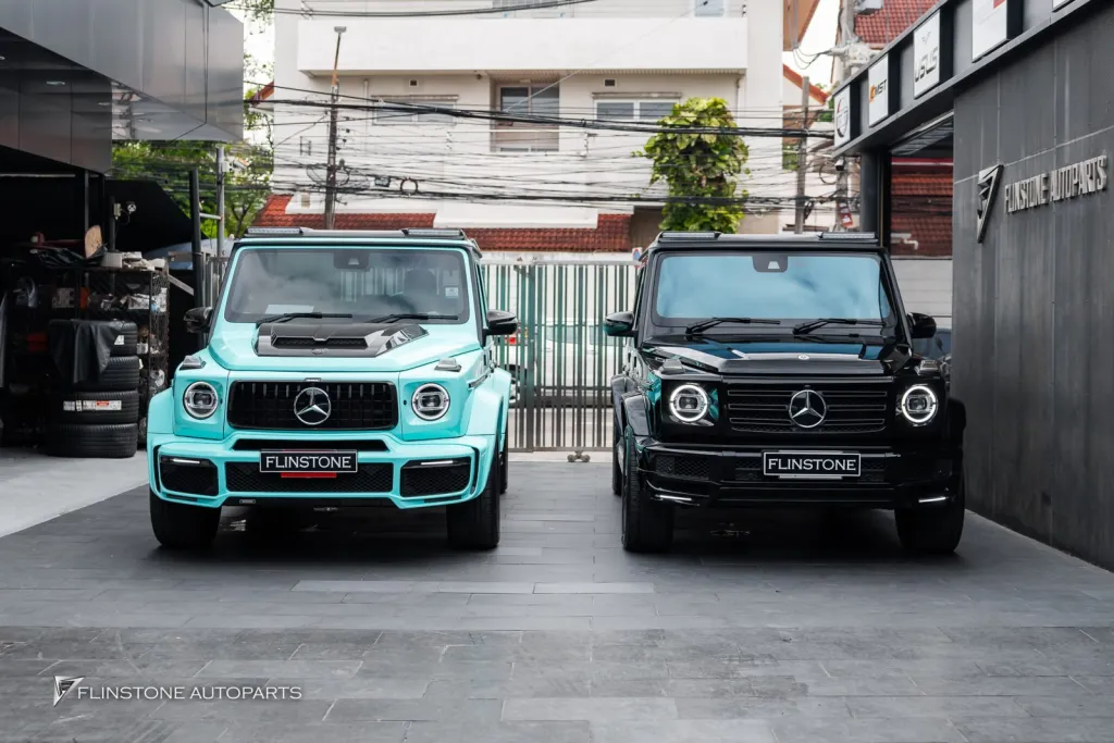 Mercedes Benz Gclass Duo Hold em