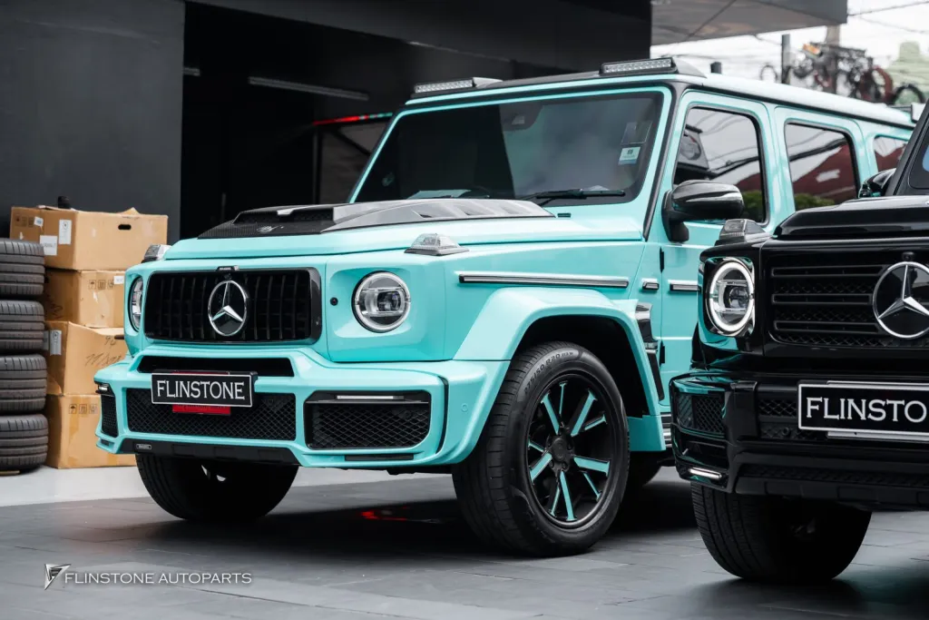 Mercedes Benz Gclass Duo Hold em