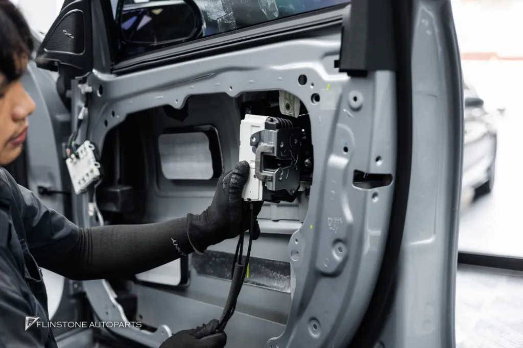 Mercedes-Benz E-Class W214 กระจังหน้า ประตูดูด