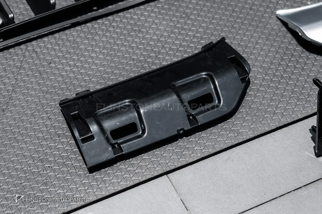 Mercedes Benz Gclass to Facelift 部件套装轮毂 Usus Bullbar