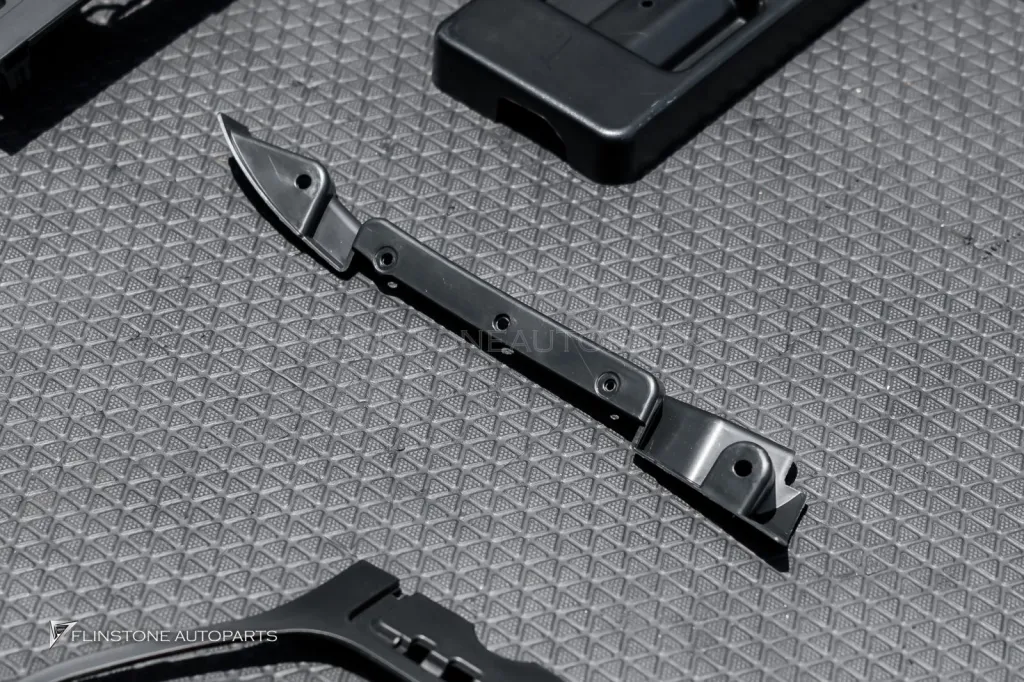 Mercedes Benz Gclass to Facelift 部件套装轮毂 Usus Bullbar