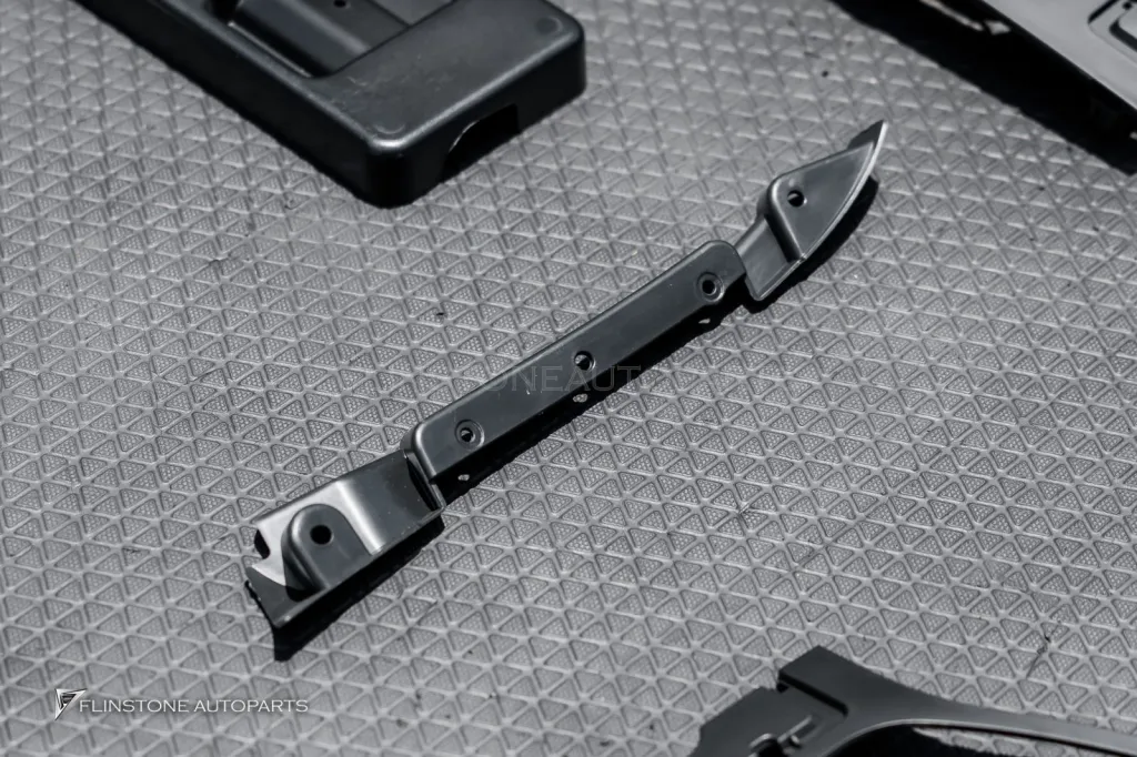 Mercedes Benz Gclass to Facelift 部件套装轮毂 Usus Bullbar