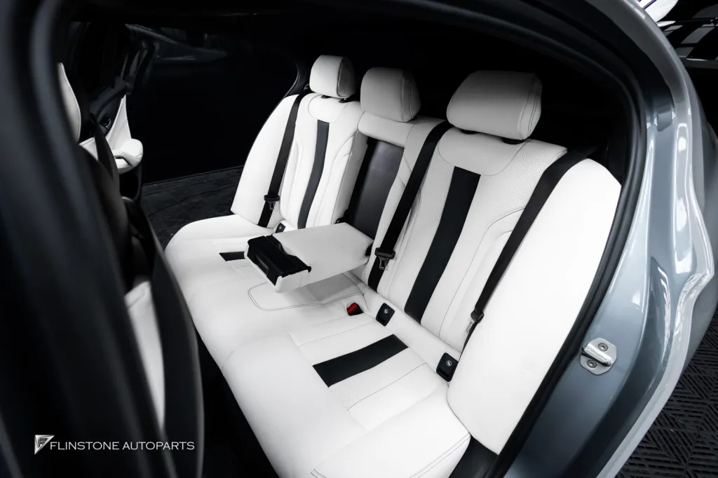 BMW G30 เบาะ M5 ภายใน