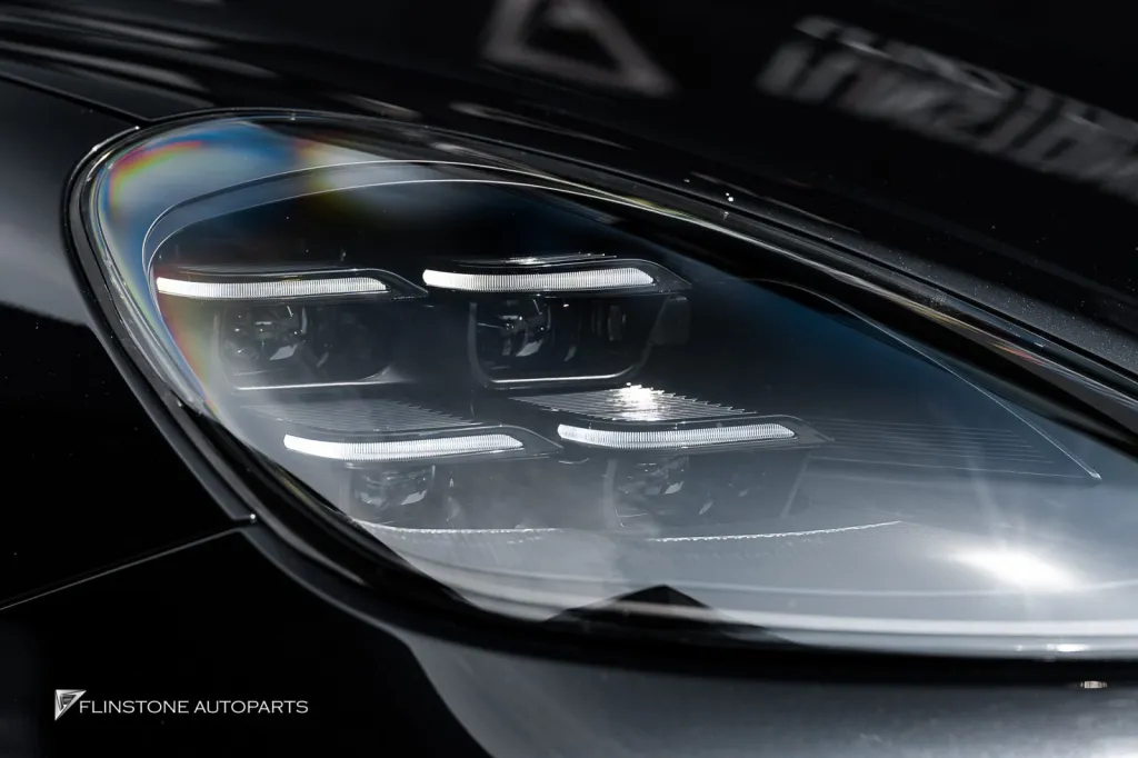 ไฟหน้า Porsche Cayenne