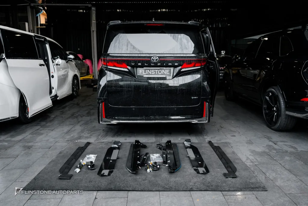 Lexus Alphard บันไดไฟฟ้า — Alphard