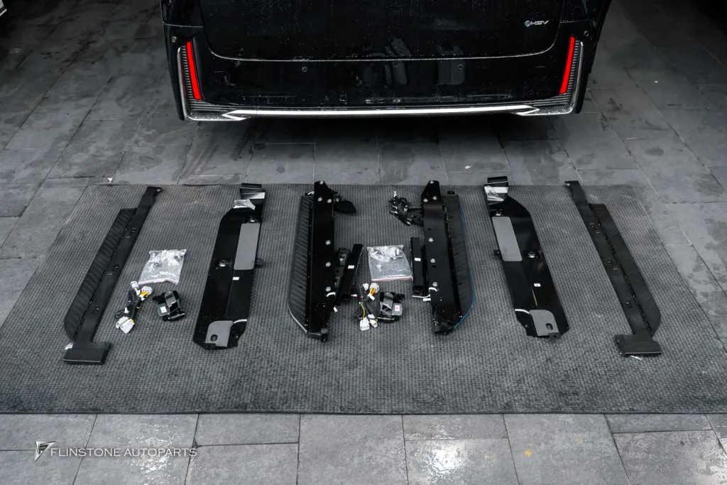 Lexus Alphard บันไดไฟฟ้า — Alphard