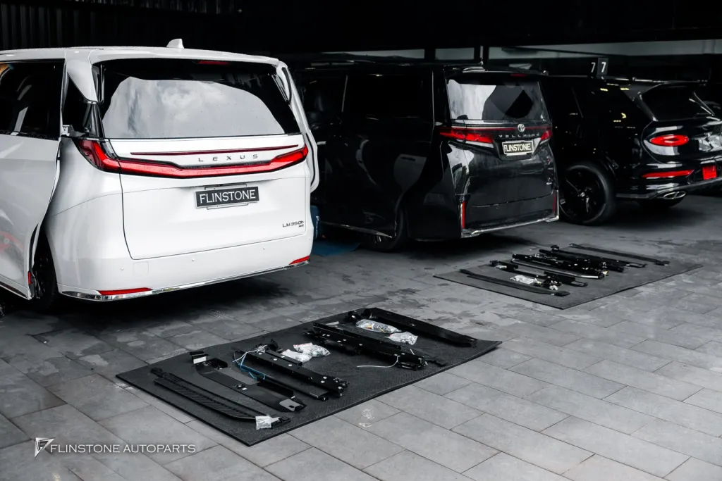 Lexus Alphard บันไดไฟฟ้า — รวม