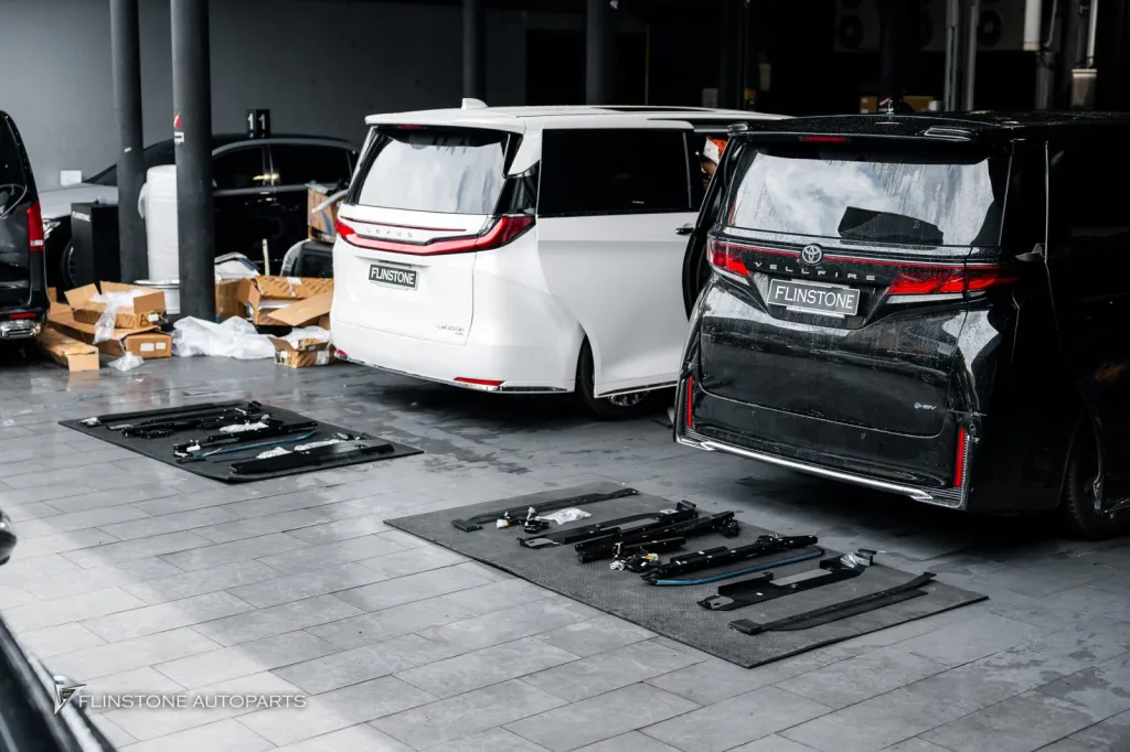 Lexus Alphard บันไดไฟฟ้า — รวม