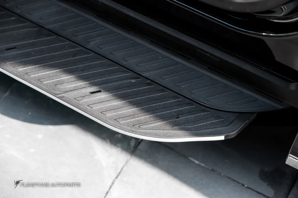 Lexus Alphard บันไดไฟฟ้า — รวม