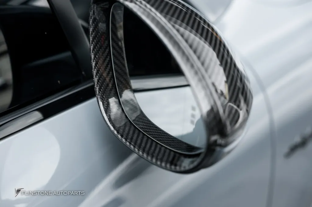 Porsche Cayenne พาร์ทคาร์บอน Usus 1