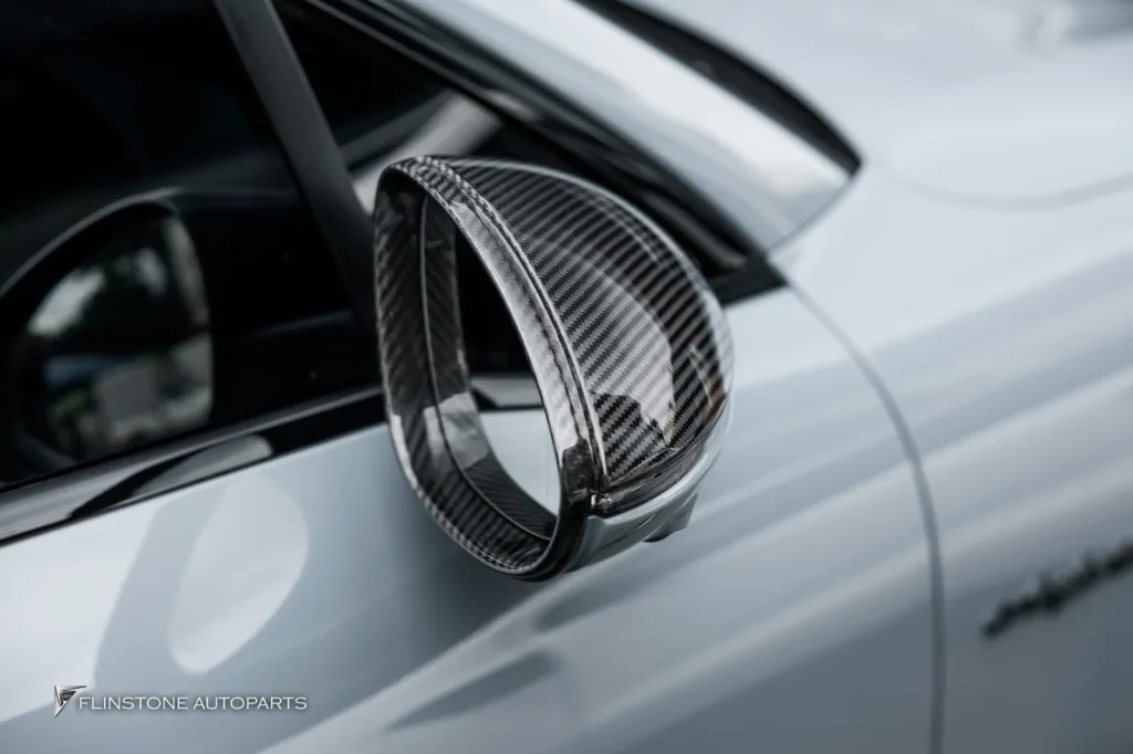 Porsche Cayenne พาร์ทคาร์บอน Usus 1