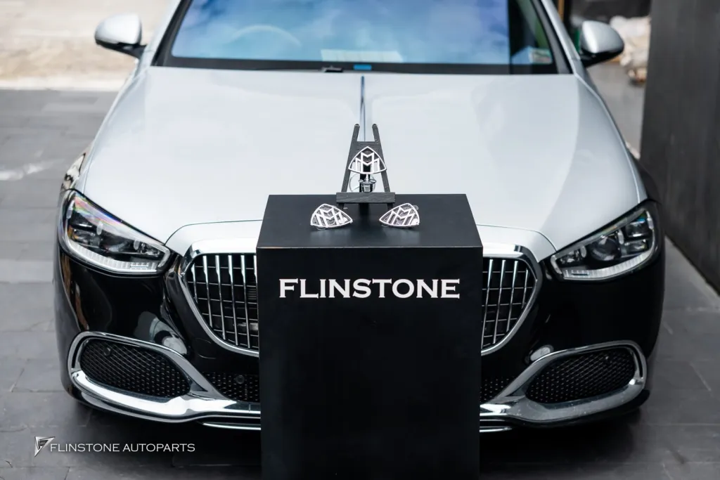 Mercedes Benz Sclass โลโก้รอบคัน