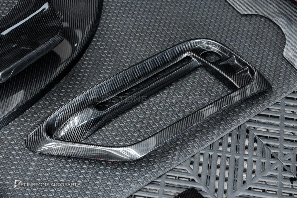 ชุดพาร์ทคาร์บอน CMST for Porsche 992