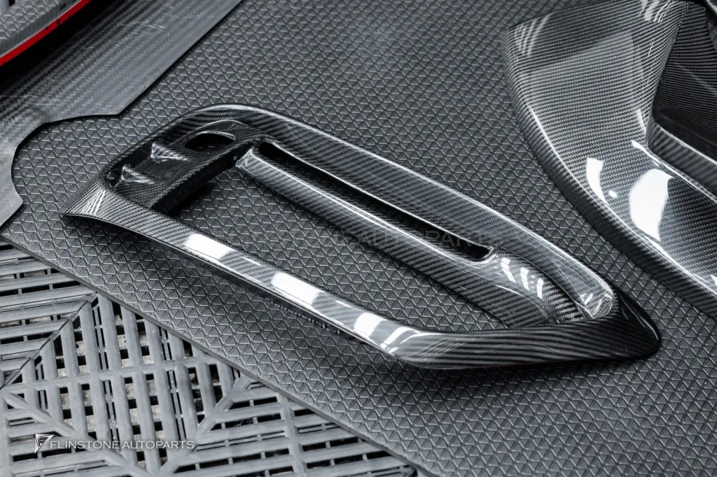 ชุดพาร์ทคาร์บอน CMST for Porsche 992