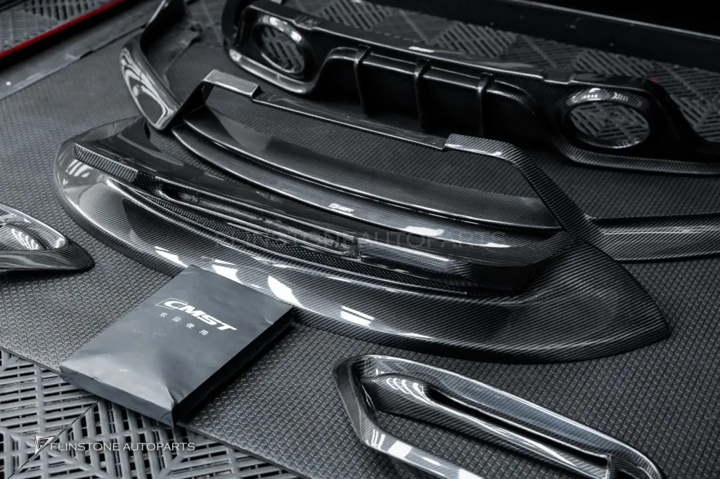 ชุดพาร์ทคาร์บอน CMST for Porsche 992