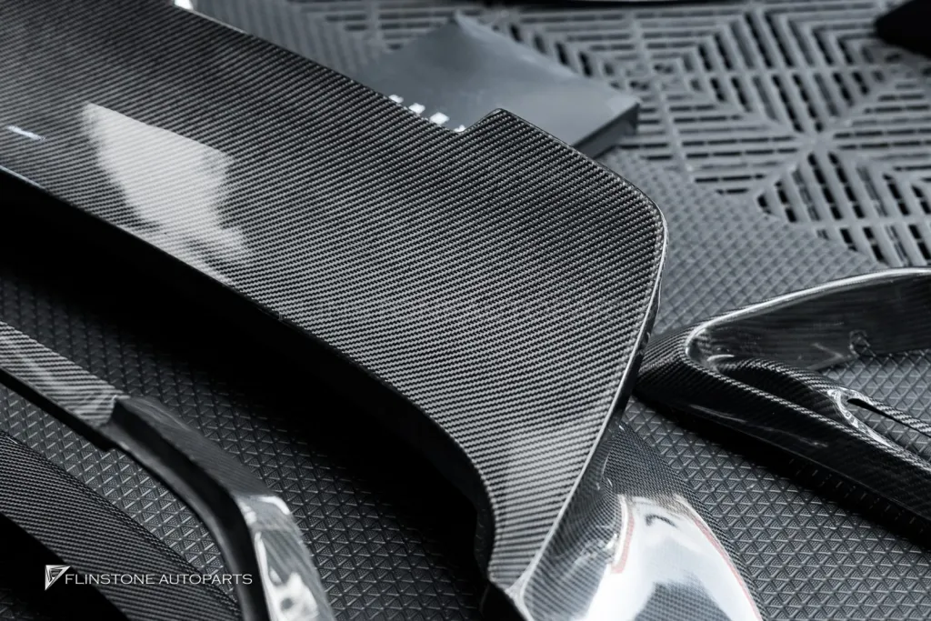 ชุดพาร์ทคาร์บอน CMST for Porsche 992