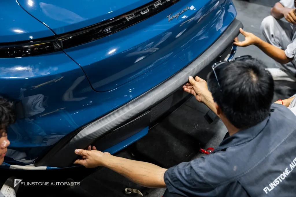 Porsche Taycan Turismo พาร์ทคาร์บอน Techart รอบคัน