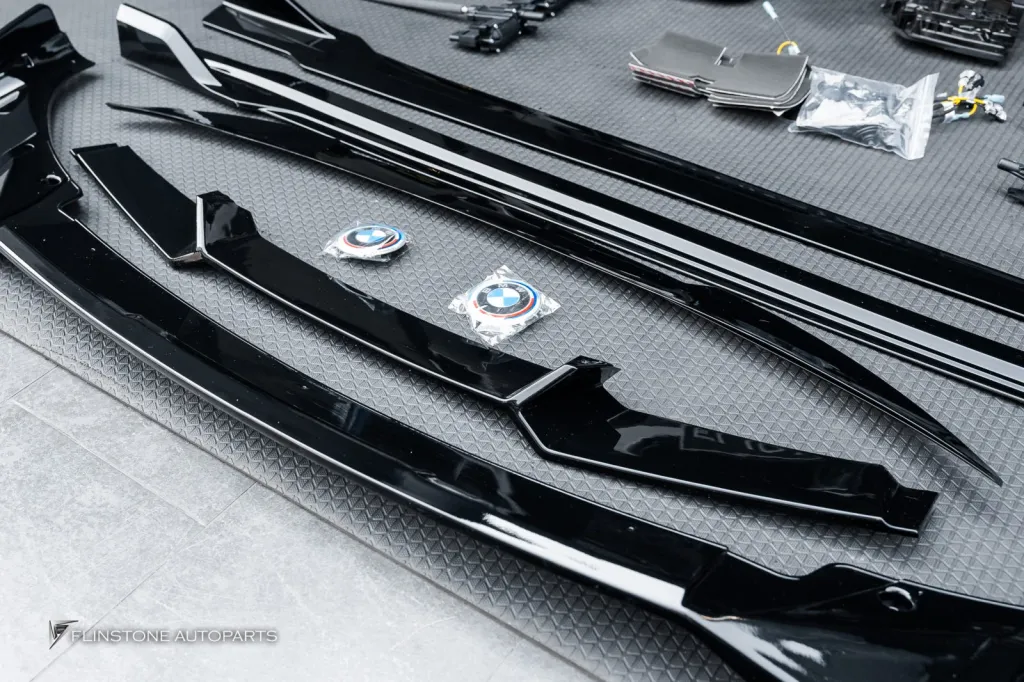 BMW X4 พาร์ทดำเงา ประตูดูด โลโก้