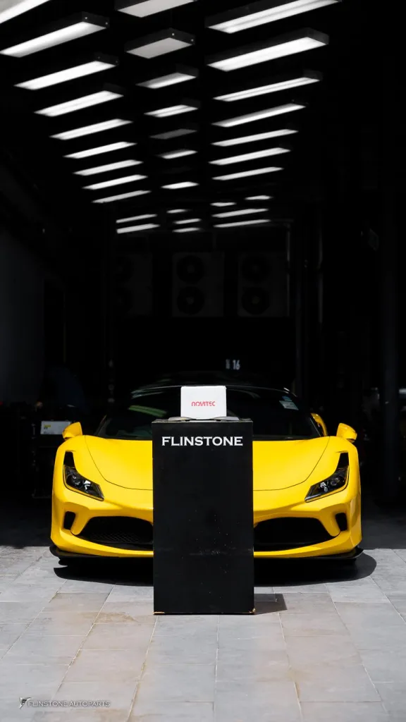 Ferrari F8 มือจับคาร์บอน Novitec