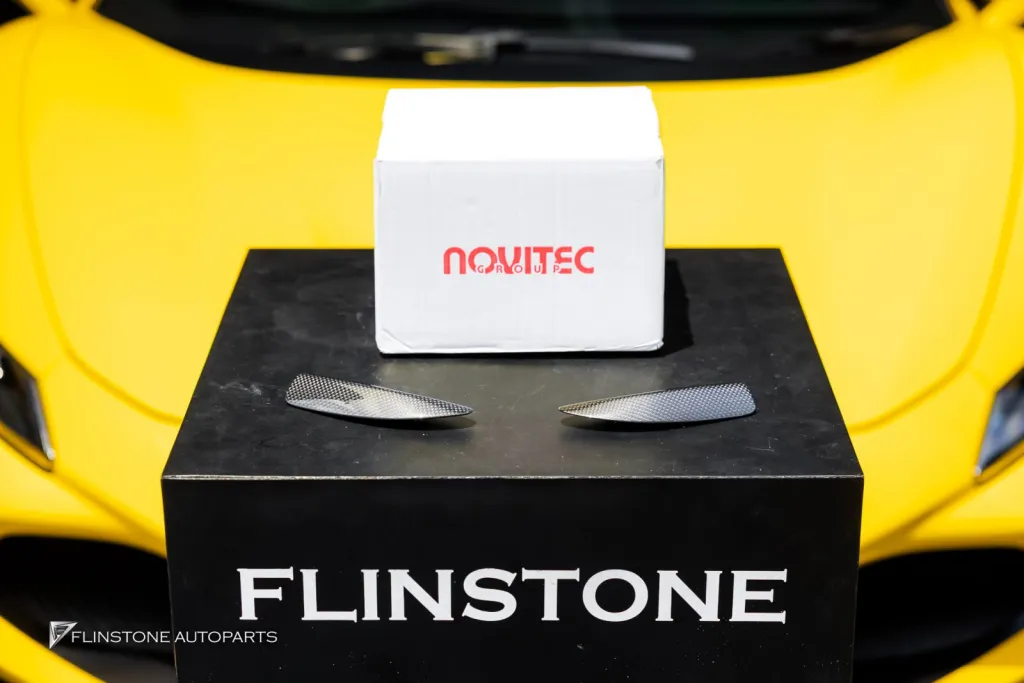 Ferrari F8 มือจับคาร์บอน Novitec