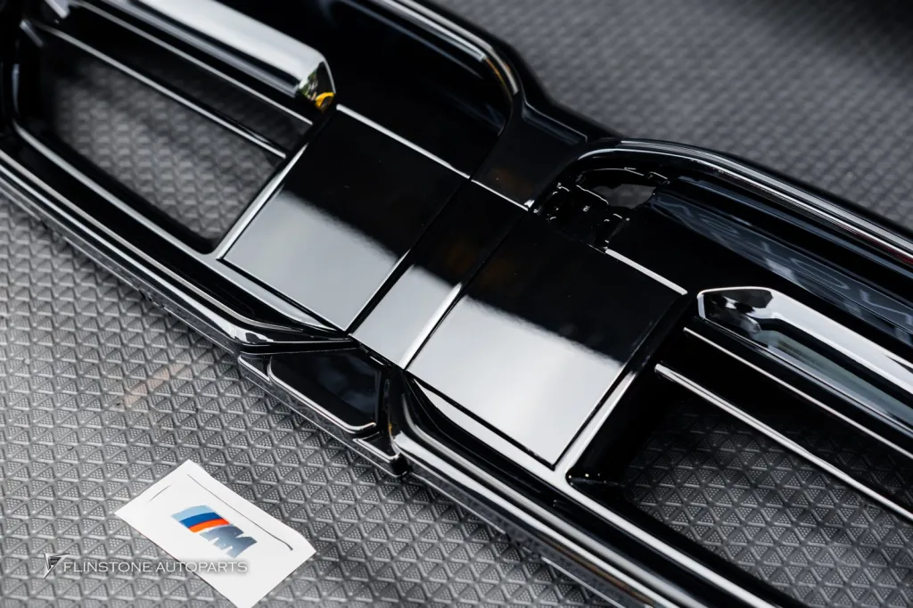 BMW i5 G60 กระจัง Led โลโก้