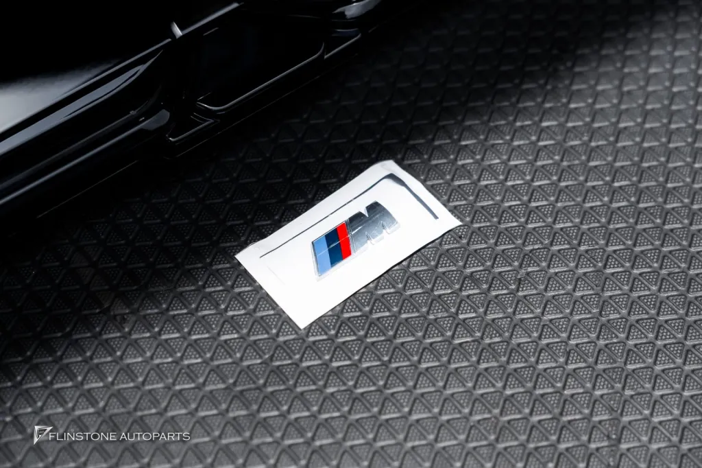BMW i5 G60 กระจัง Led โลโก้