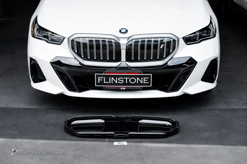 BMW i5 G60 กระจัง Led โลโก้