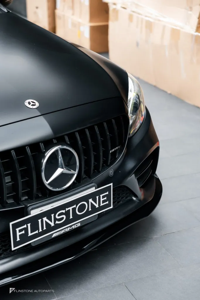 Mercedes Benz C205 Lip