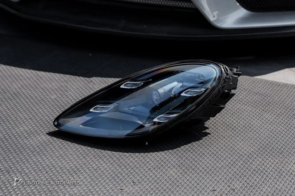 Porsche 718 ไฟหน้า PDLS