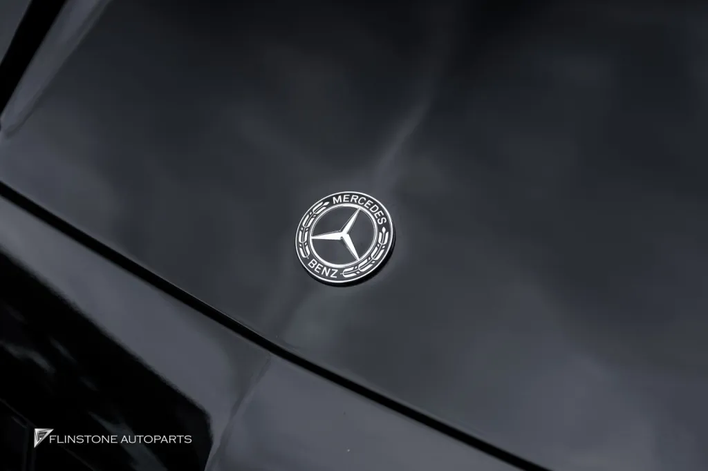 Mercedes Benz Cclass ฝากระโปรง CMST