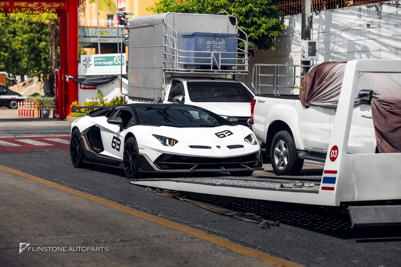 Lambroghini Aventador 63 สไลด์ — Post
