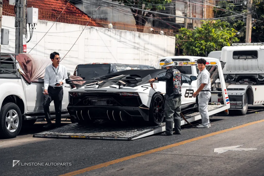Lambroghini Aventador 63 สไลด์ — Post