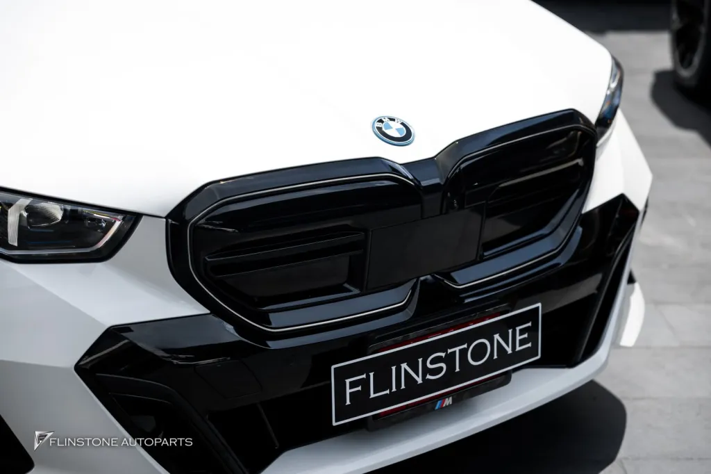 BMW i5 G60 กระจัง Led โลโก้