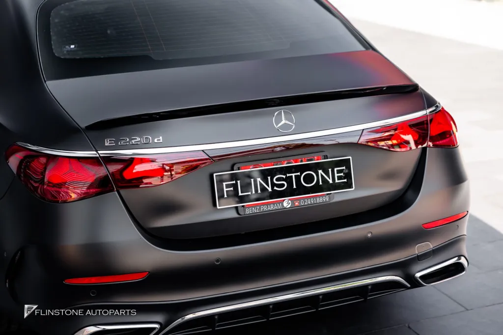 Mercedes Benz W214 สปอยเลอร์