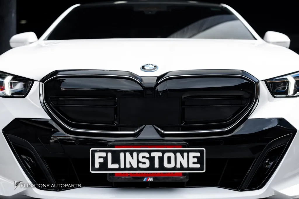 BMW i5 G60 กระจัง Led โลโก้